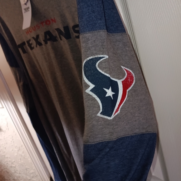 TEAM APPAREL Ladies HOUSTON TEXANS long-sleeved top. Size small - Picture 2 of 4